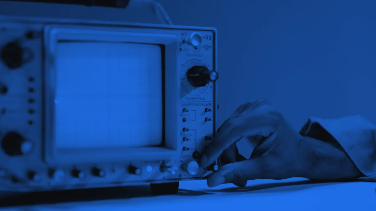 An oscilloscope displaying speech synthesis waveforms.